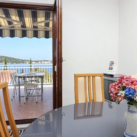 Family Friendly Seaside Apartments Razanj, Rogoznica - 10373 Camera foto