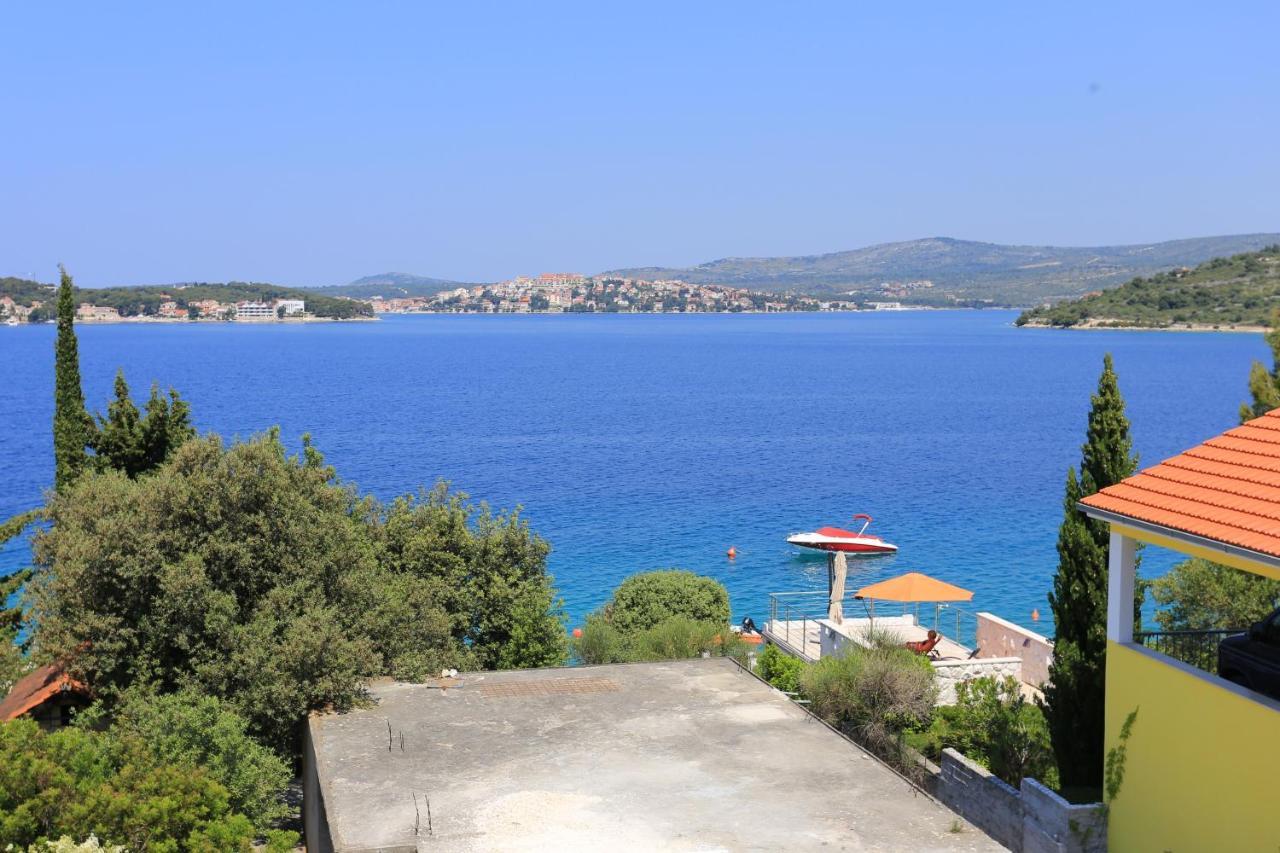Family Friendly Seaside Apartments Razanj, Rogoznica - 10373 Esterno foto